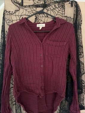 cloth & stone Plum Textured Button-Down Shirt